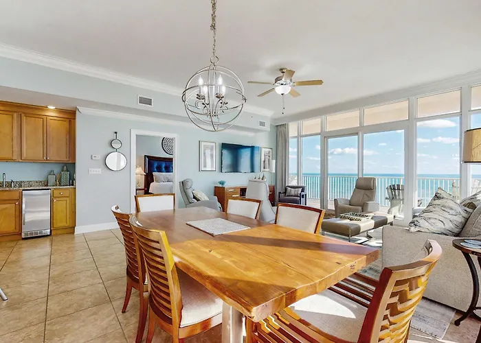 Holiday home Gulf-front With Panoramic Views Balcony & Shared Pool Hot Tub Gym *