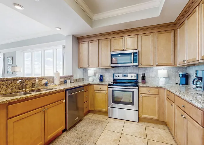 Gulf-front With Panoramic Views Balcony & Shared Pool Hot Tub Gym