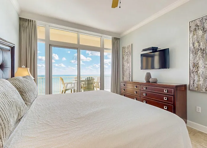 Gulf-front With Panoramic Views Balcony & Shared Pool Hot Tub Gym Holiday home *