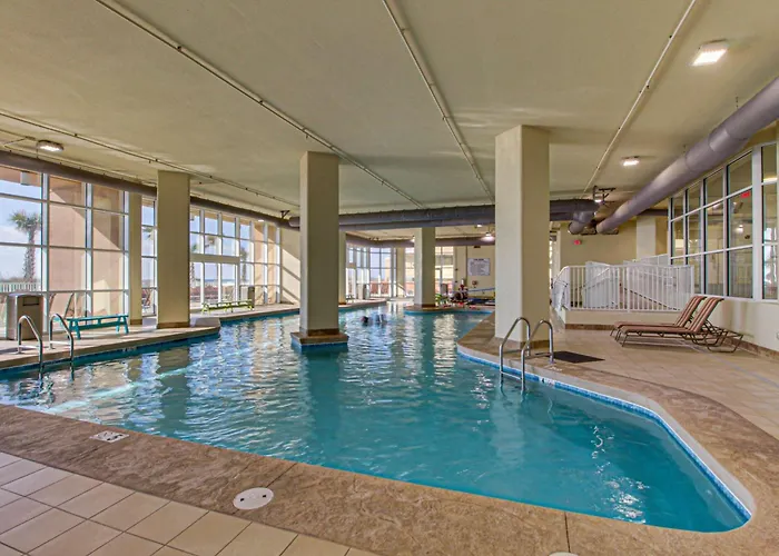 Gulf-front With Panoramic Views Balcony & Shared Pool Hot Tub Gym Holiday home *